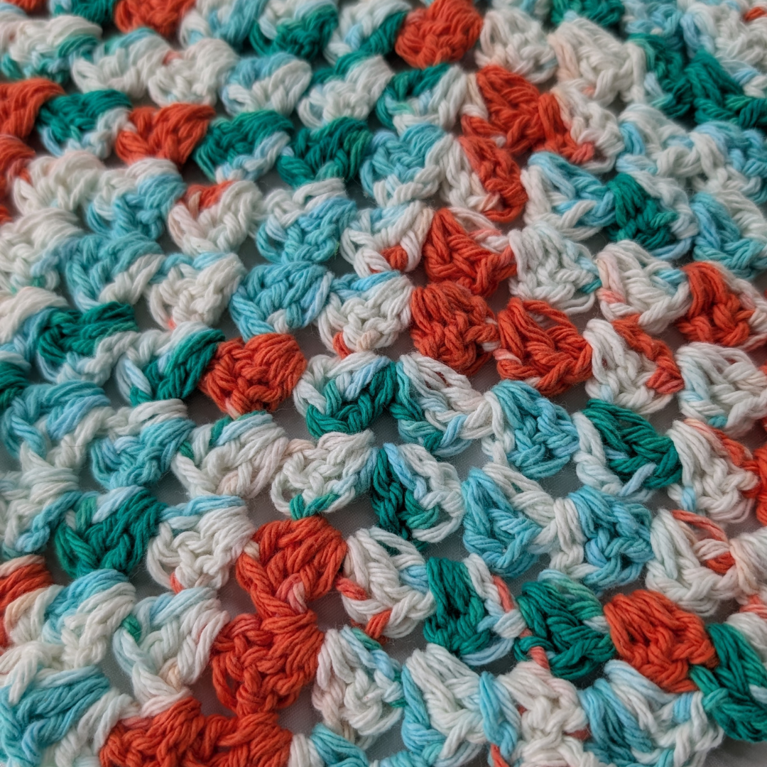 Scalloped edge bandana (multiple colours)