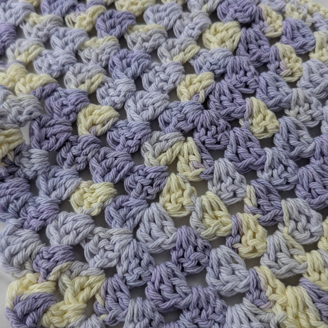 Scalloped edge bandana (multiple colours)